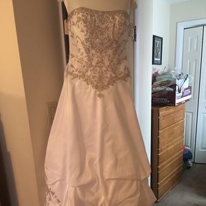 David’s Bridal Wedding Dress